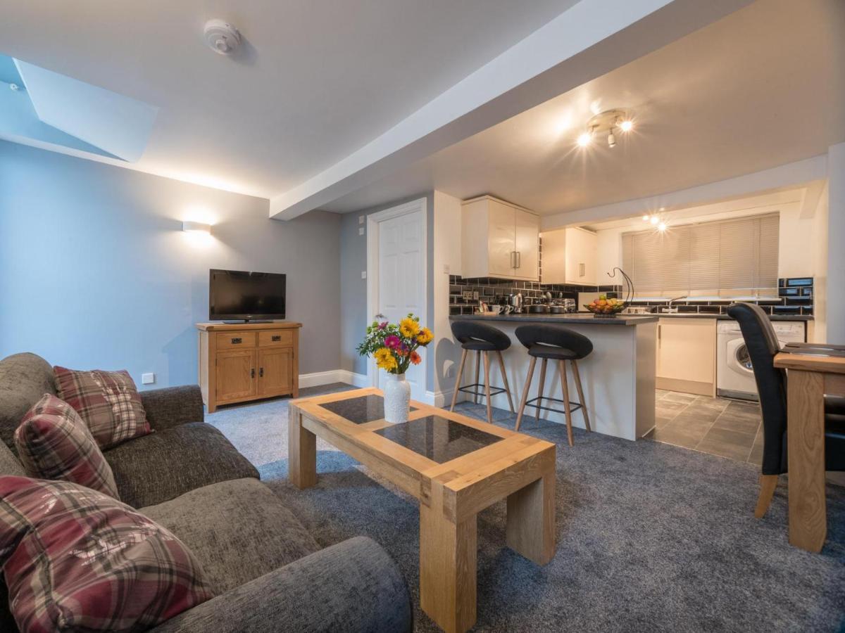 Southernhay Basement Apartment Ексетър Екстериор снимка