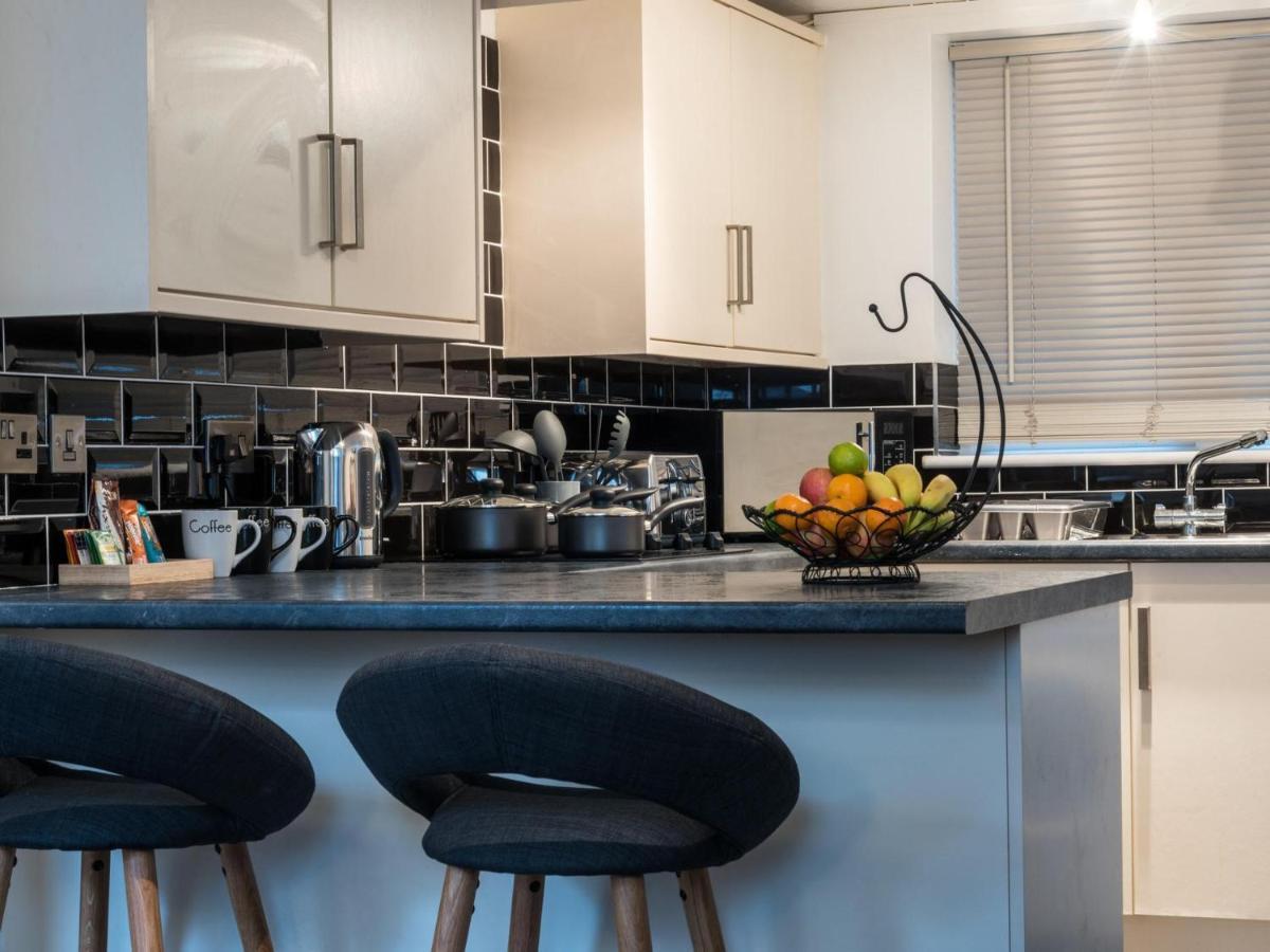 Southernhay Basement Apartment Ексетър Екстериор снимка